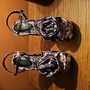 Floral platform shoes